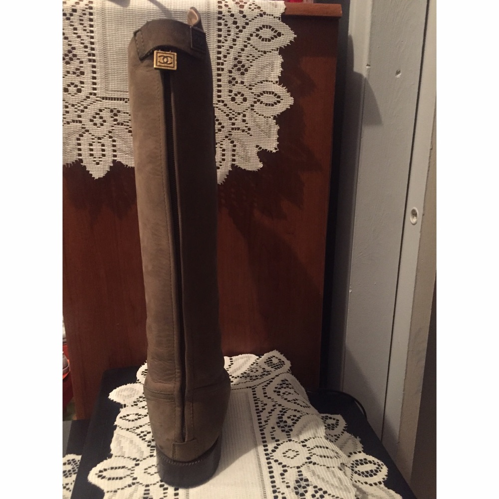 Chanel boots - Picture 2 of 13